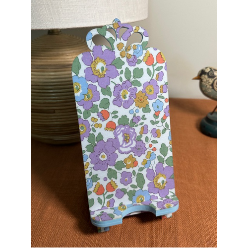 Liberty Phone Stand - Blue/Violet
